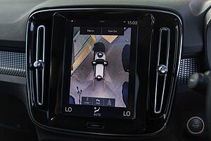 Volvo  XC40 T5 R-Design AWD