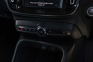 Volvo  XC40 T5 R-Design AWD