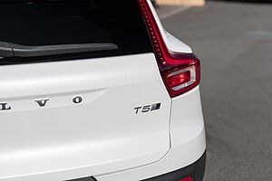Volvo  XC40 T5 R-Design AWD