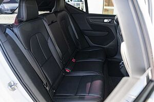 Volvo  XC40 T5 R-Design AWD