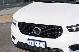 Volvo  XC40 T5 R-Design AWD
