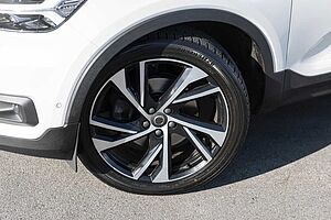 Volvo  XC40 T5 R-Design AWD