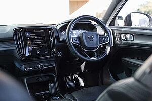 Volvo  XC40 T5 R-Design AWD