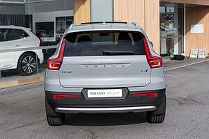 Volvo  XC40 Ultra, B4 AWD Mild hybrid, Petrol, Bright