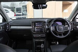 Volvo  XC40 Ultra, B4 AWD Mild hybrid, Petrol, Bright