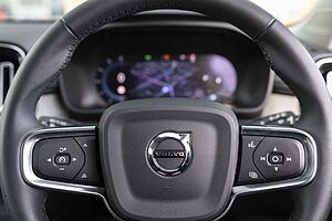 Volvo  XC40 Ultra, B4 AWD Mild hybrid, Petrol, Bright