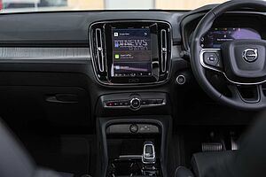 Volvo  XC40 Ultra, B4 AWD Mild hybrid, Petrol, Bright
