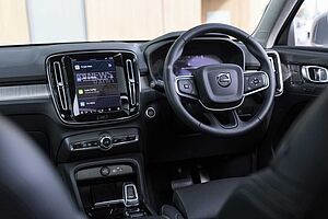 Volvo  XC40 Ultra, B4 AWD Mild hybrid, Petrol, Bright