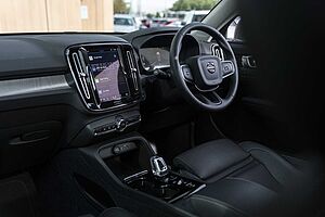 Volvo  XC40 Ultra, B4 AWD Mild hybrid, Petrol, Bright