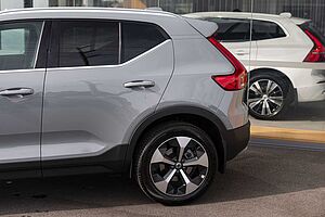 Volvo  XC40 Ultra, B4 AWD Mild hybrid, Petrol, Bright