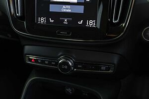 Volvo  XC40 T4 Momentum FWD