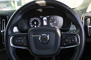 Volvo  XC40 T4 Momentum FWD
