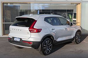 Volvo  XC40 T4 Momentum FWD