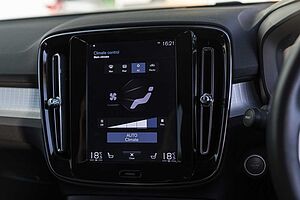 Volvo  XC40 T4 Momentum FWD