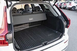 Volvo  XC60 Ultra, B5 AWD Mild hybrid, Petrol, Bright