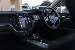 Volvo  XC60 Ultra, B5 AWD Mild hybrid, Petrol, Bright