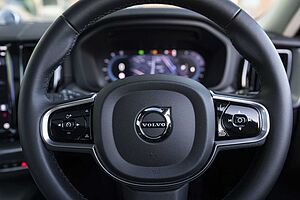 Volvo  XC60 Ultra, B5 AWD Mild hybrid, Petrol, Bright