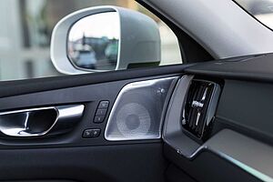 Volvo  XC60 Ultra, B5 AWD Mild hybrid, Petrol, Bright