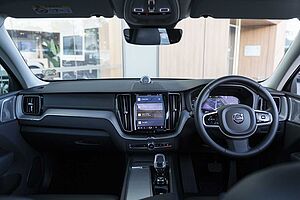 Volvo  XC60 Ultra, B5 AWD Mild hybrid, Petrol, Bright