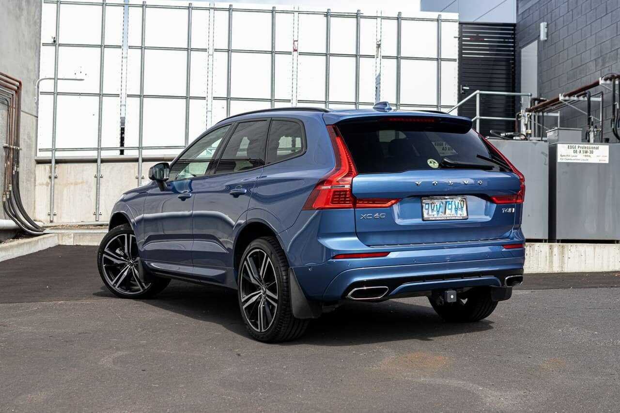 Volvo  XC60 T6 R-Design AWD