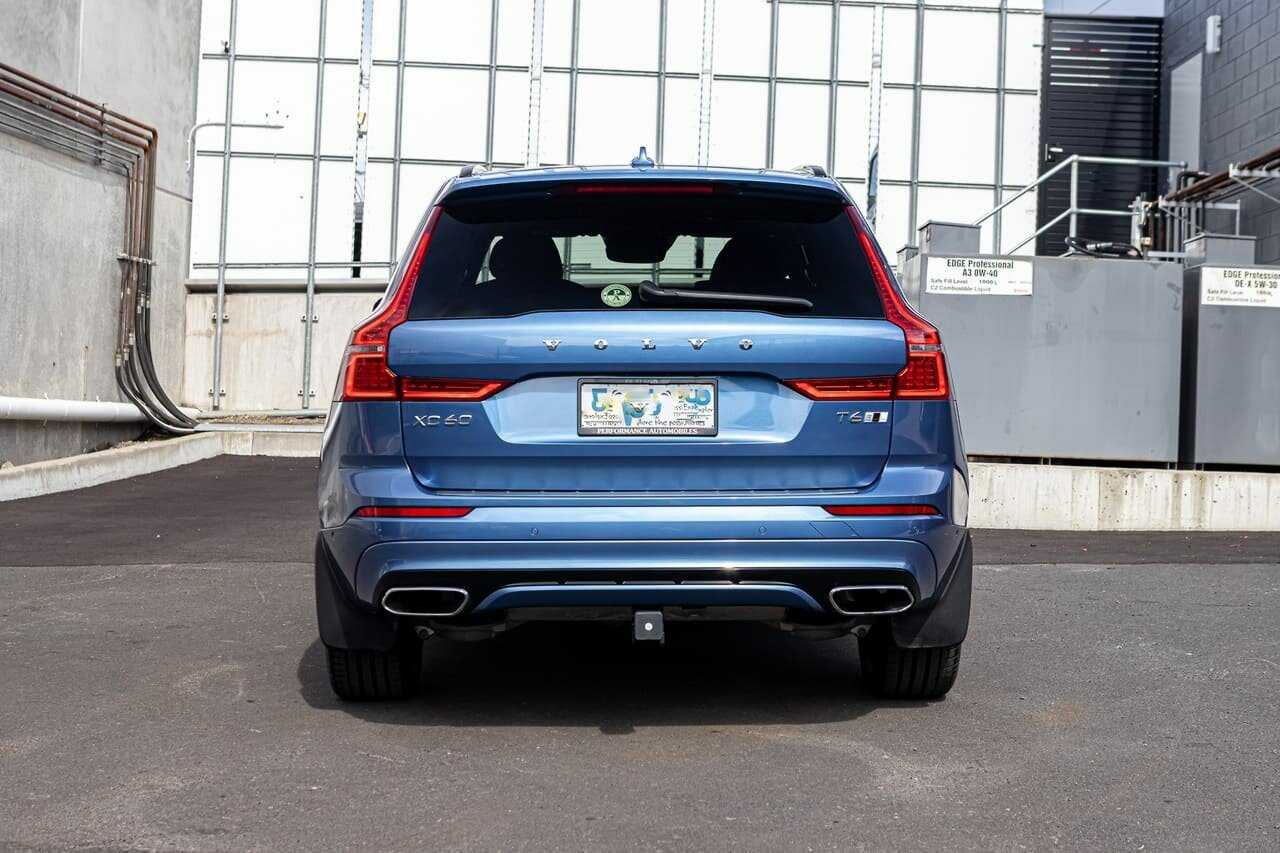 Volvo  XC60 T6 R-Design AWD