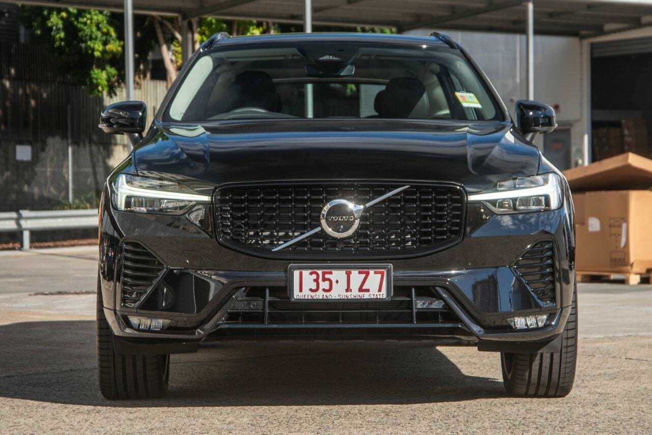 Volvo  XC60 Ultimate, B6 Mild Hybrid, Petrol, Dark