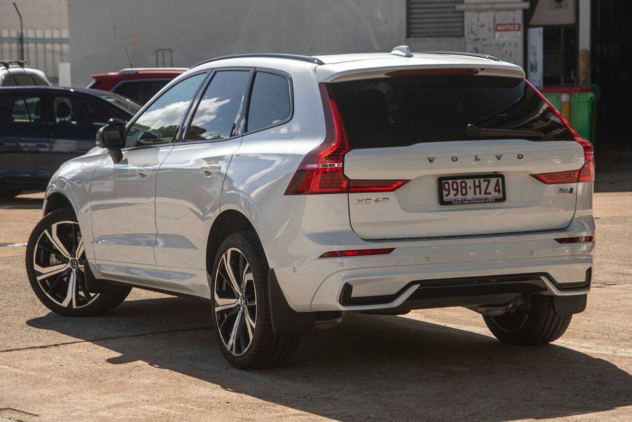 Volvo  XC60 Ultimate, B6 Mild Hybrid, Petrol, Dark