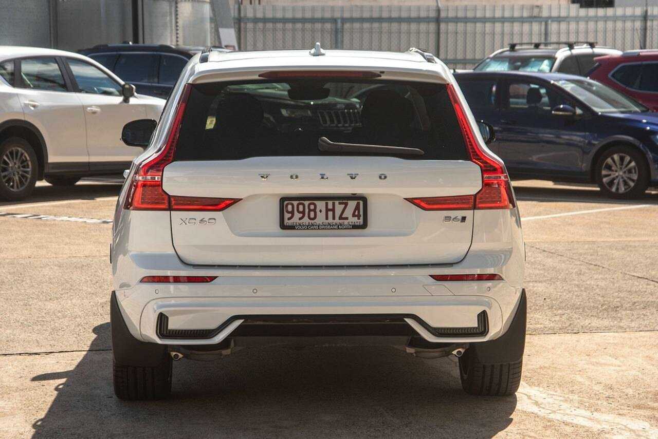 Volvo  XC60 Ultimate, B6 Mild Hybrid, Petrol, Dark