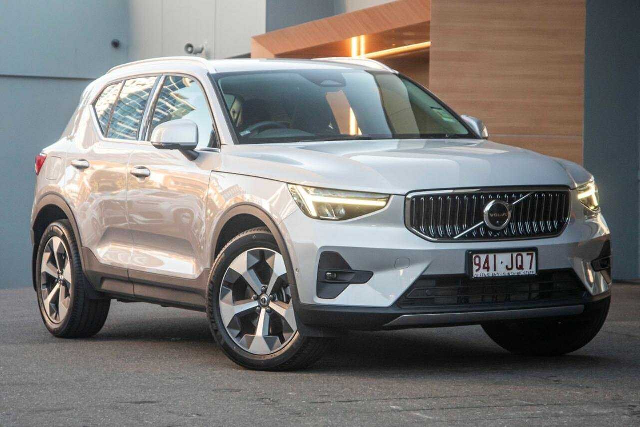 Volvo  XZ MY23 Ultimate B4 AWD Bright