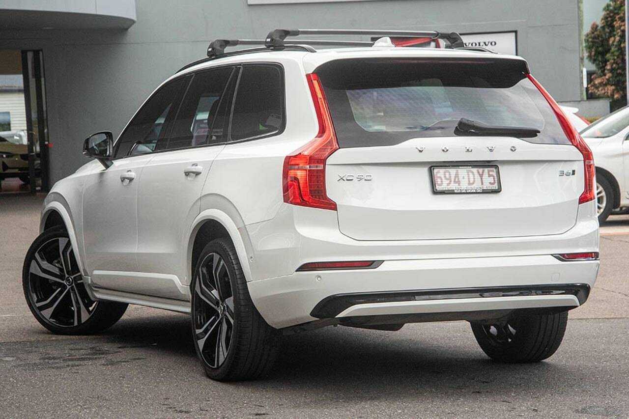 Volvo  XC90 R-Design, B6 AWD mild hybrid, 7 Seats