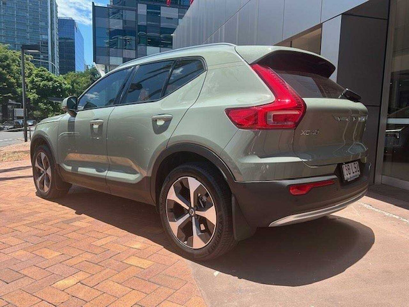 Volvo  XC40 Plus, B4 Mild hybrid, Petrol