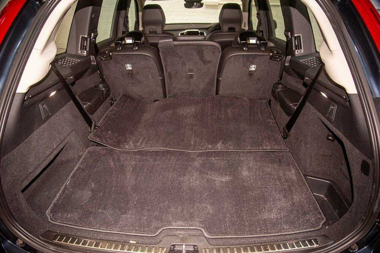 Volvo  XC90 Ultimate, B6 AWD Mild hybrid, Petrol, Bright, 7 Seats