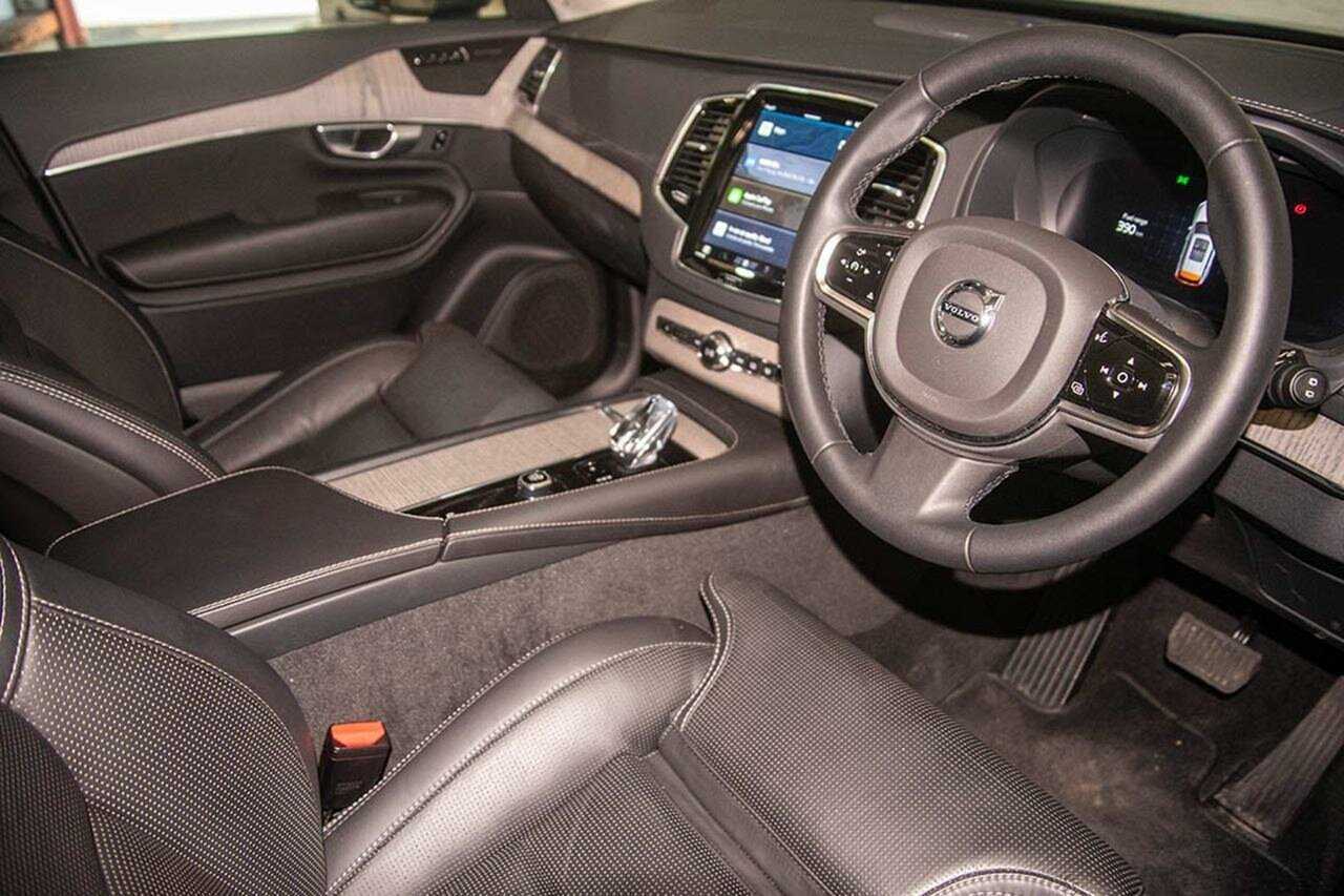 Volvo  XC90 Ultimate, B6 AWD Mild hybrid, Petrol, Bright, 7 Seats