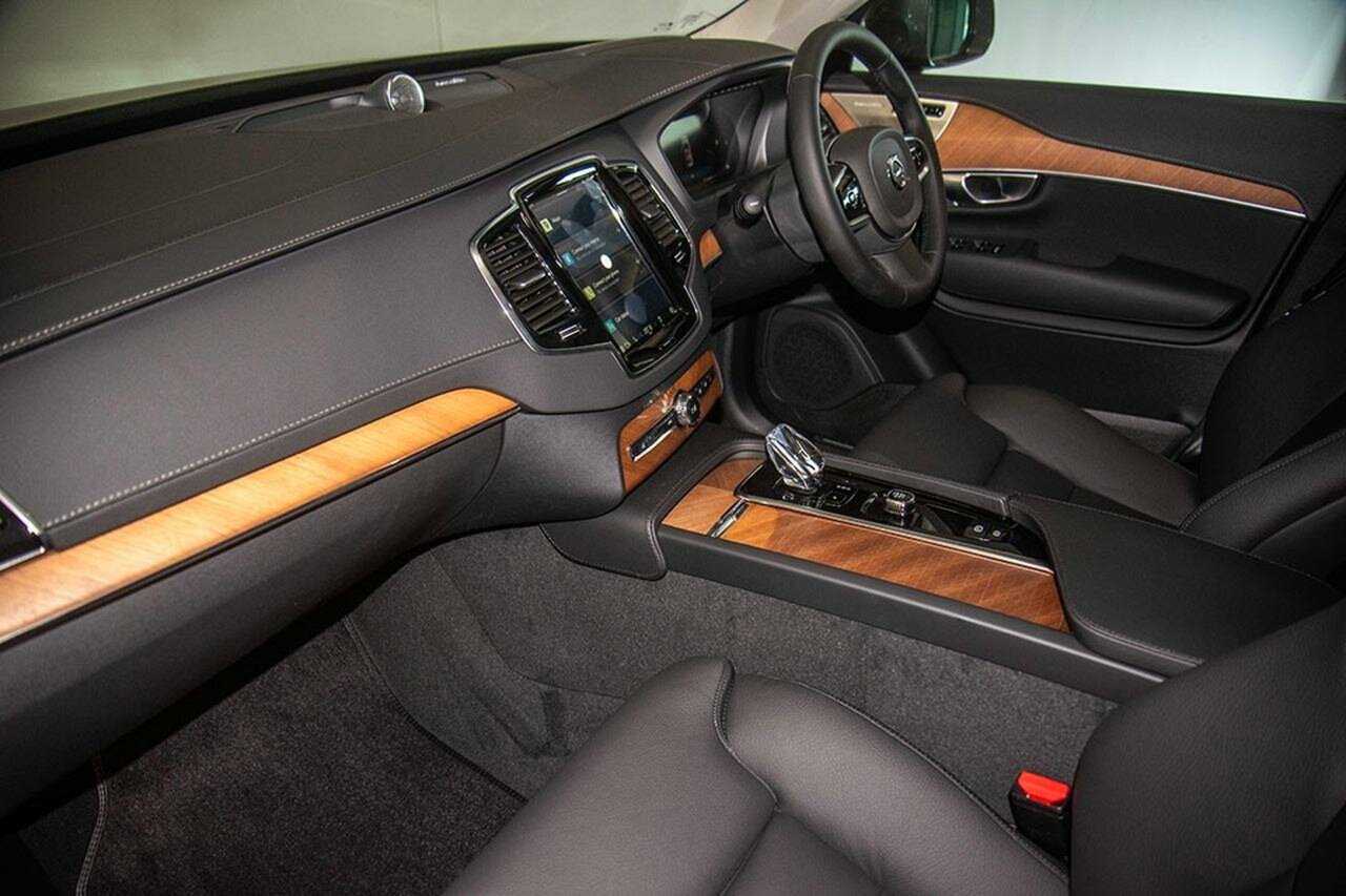 Volvo  XC90 Ultimate, B5 AWD Mild hybrid, Petrol, Bright, 7 Seats