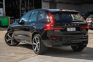 Volvo  XC60 Ultimate, B6 Mild Hybrid, Petrol, Dark