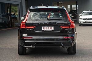 Volvo  XC60 Ultimate, B6 AWD mild hybrid, Petrol, Dark