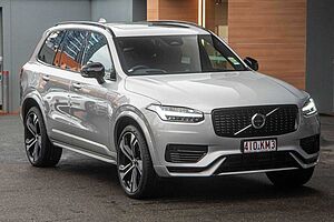 Volvo  XC90 Recharge Ultimate, T8 AWD Plug-in hybrid, Electric/Petrol, Dark, 7 Seats