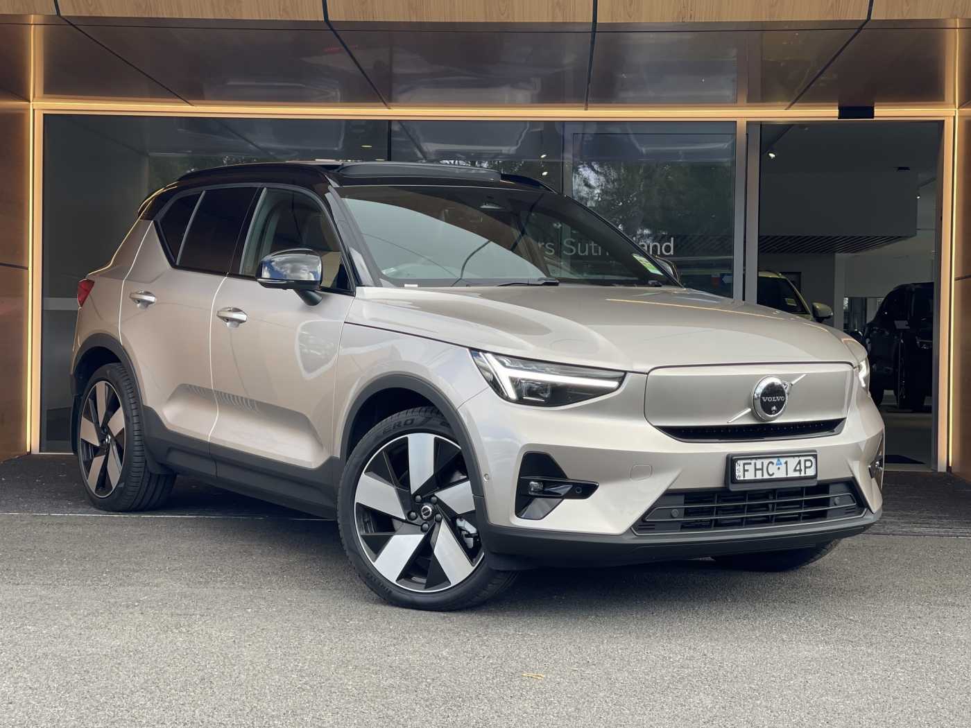 Volvo  XC40 Recharge Ultimate, Twin Motor, Electric