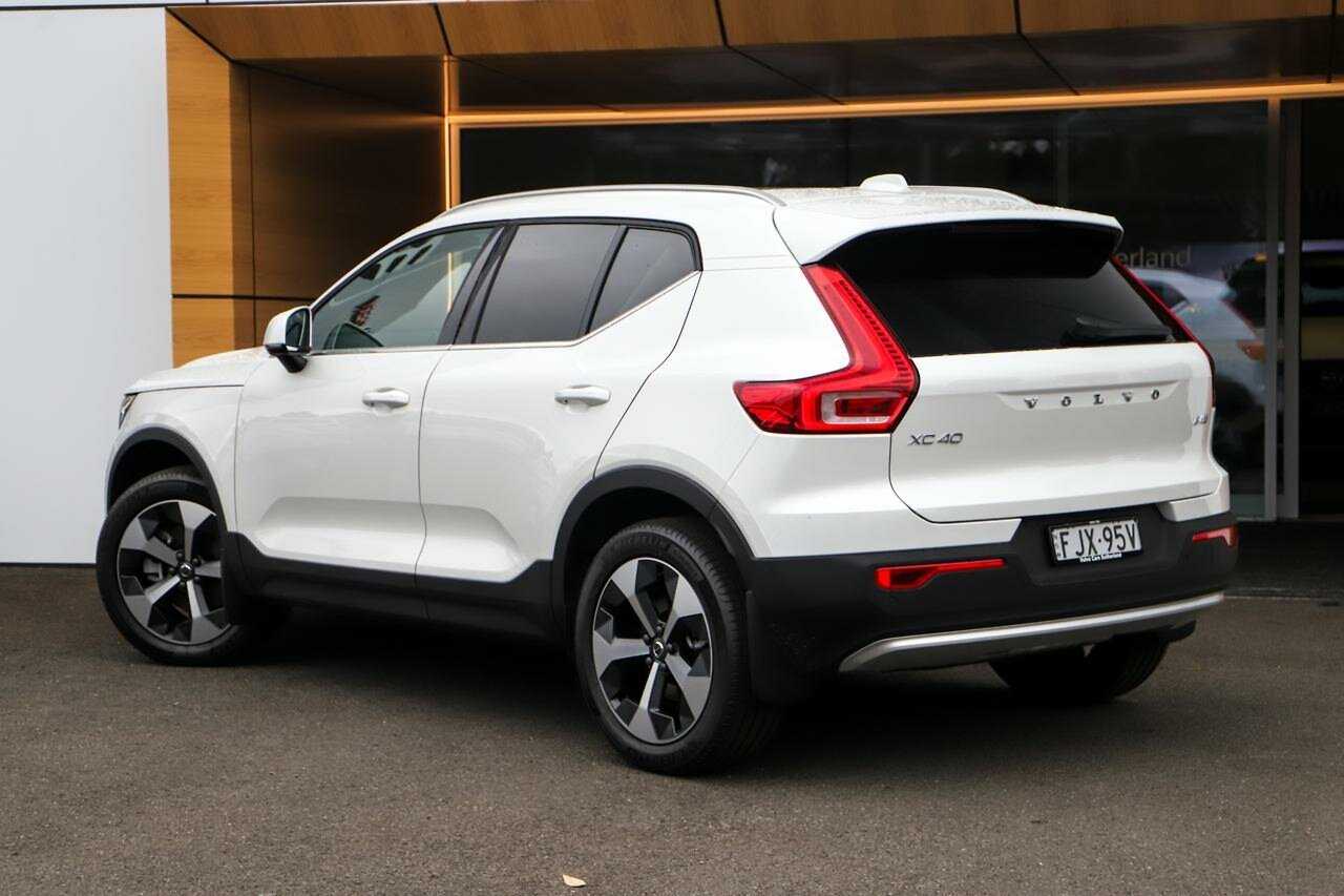 Volvo  XC40 Ultra, B4 AWD Mild hybrid, Petrol, Bright