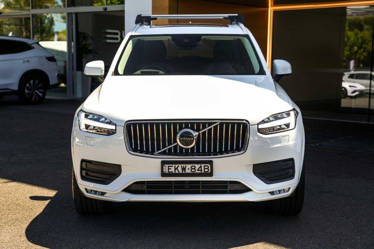 Volvo  XC90 Momentum, D5 AWD (173 kW), Seven individual seats