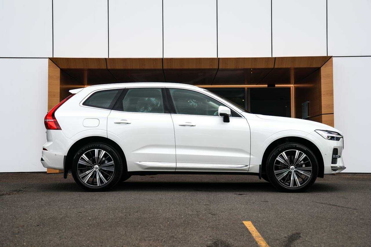 Volvo  XC60 Ultra, B5 AWD Mild hybrid, Petrol, Bright