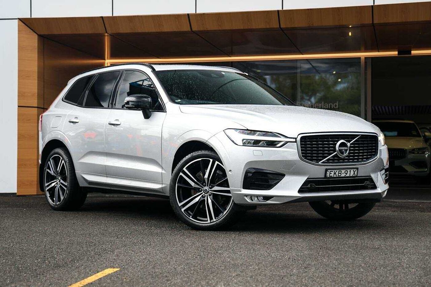 Volvo  XC60 D5 R-Design AWD