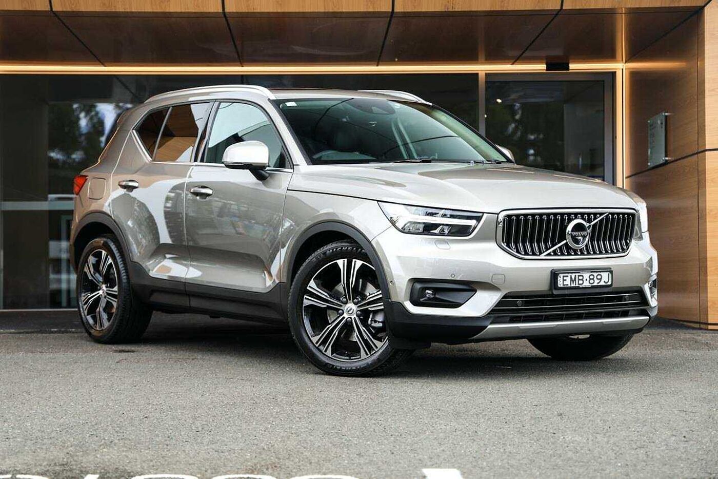 Volvo  XC40 Inscription, T4 Petrol AWD (140 kW)