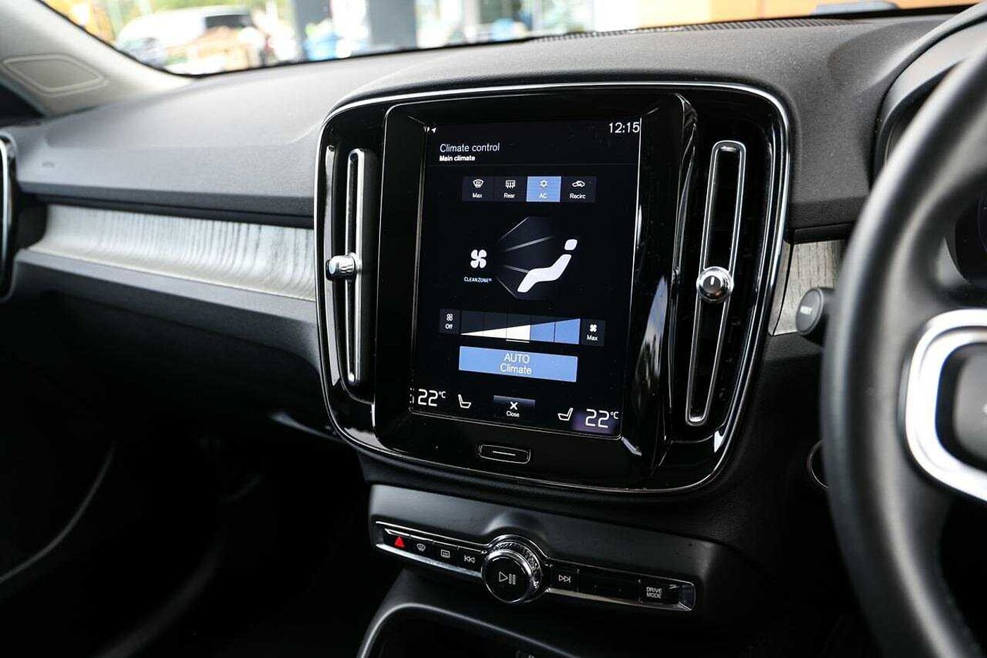 Volvo  XC40 Inscription, T4 Petrol AWD (140 kW)