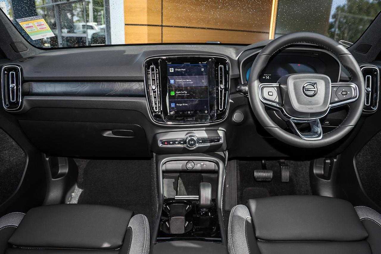 Volvo  EX40 Ultra, Single Motor Extended Range, Electric