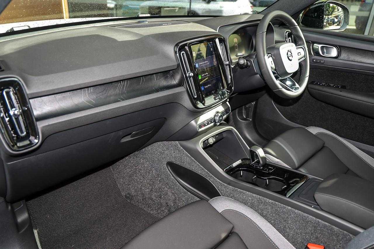 Volvo  EX40 Ultra, Single Motor Extended Range, Electric