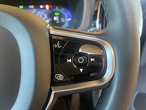 Volvo  XC60 Recharge Black Edition Ultimate, T8 AWD Plug-in hybrid, Electric/Petrol