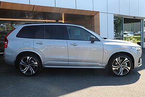 Volvo  XC90 Recharge Ultimate, T8 AWD Plug-in hybrid, Electric/Petrol, Dark, 7 Seats