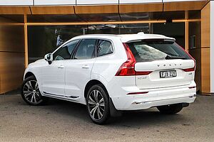 Volvo  UZ MY25 Ultra B5 AWD Bright