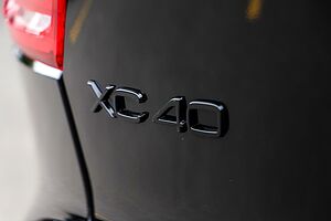 Volvo  XZ MY25 Black Edition AWD